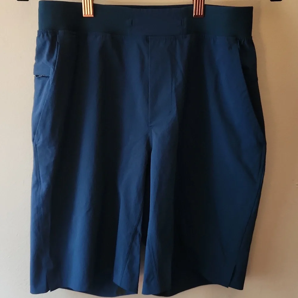 Lululemon Men's T.H.E short 10” linerless, Size S - Picture 2 of 11